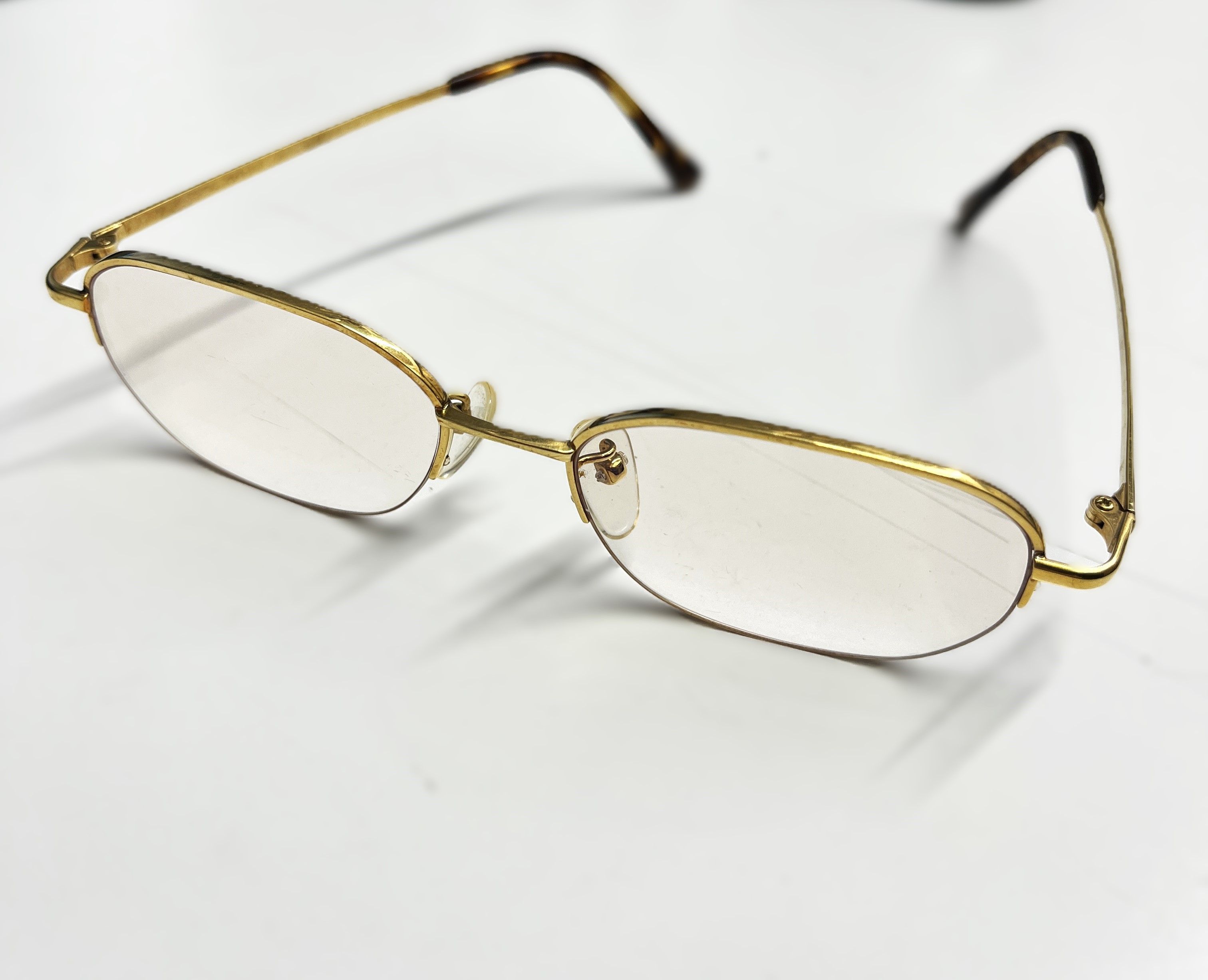 K18 金 ゴールド 金縁メガネ めがね 貴金属 お買取りしました👓の写真(三重県伊勢市)